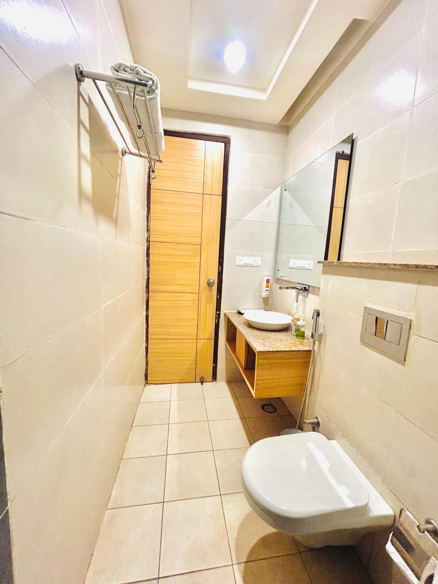 Hotel Aqua Vibes Rishīkesh Εξωτερικό φωτογραφία
